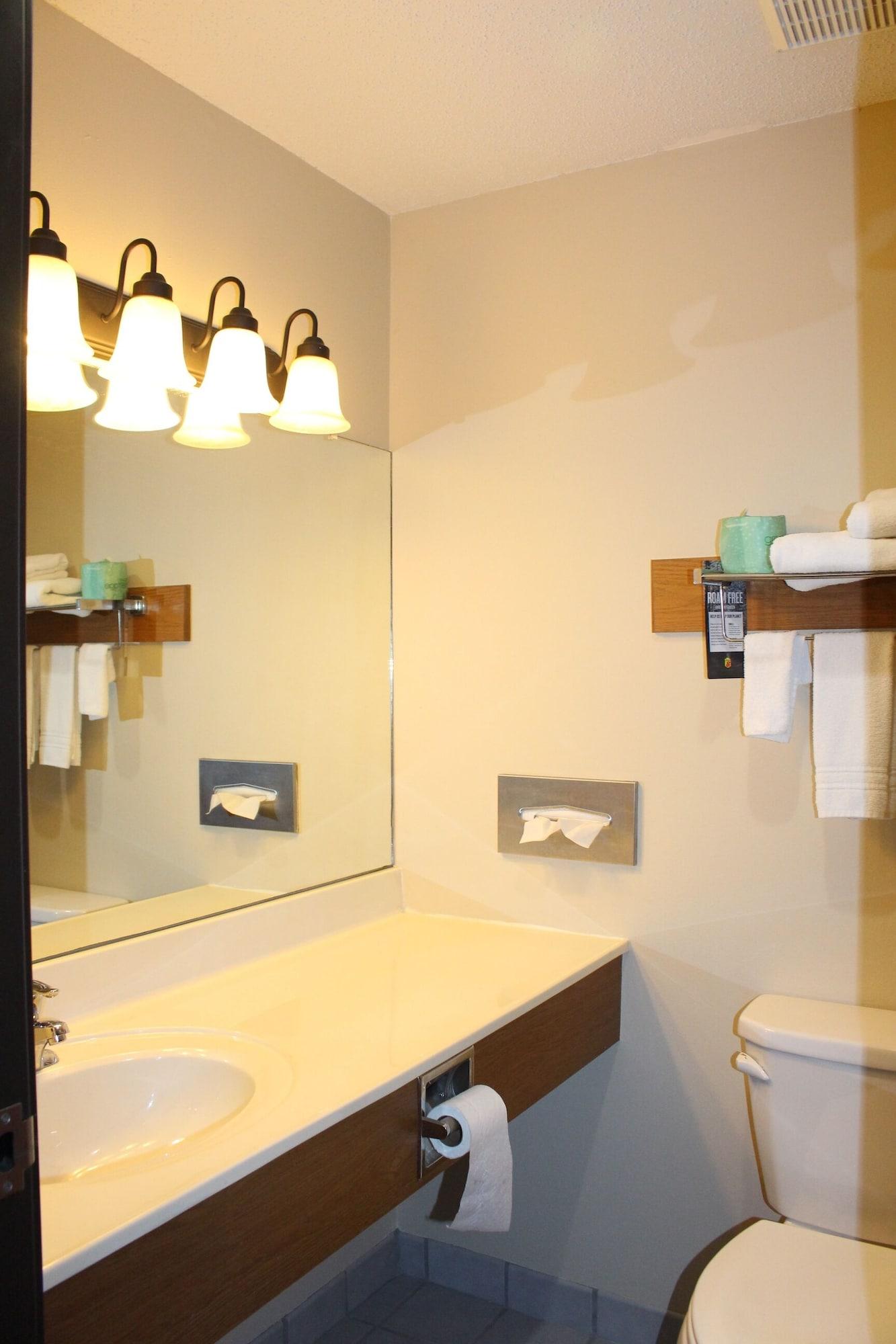 Super 8 By Wyndham Chamberlain Sd Hotel Ngoại thất bức ảnh